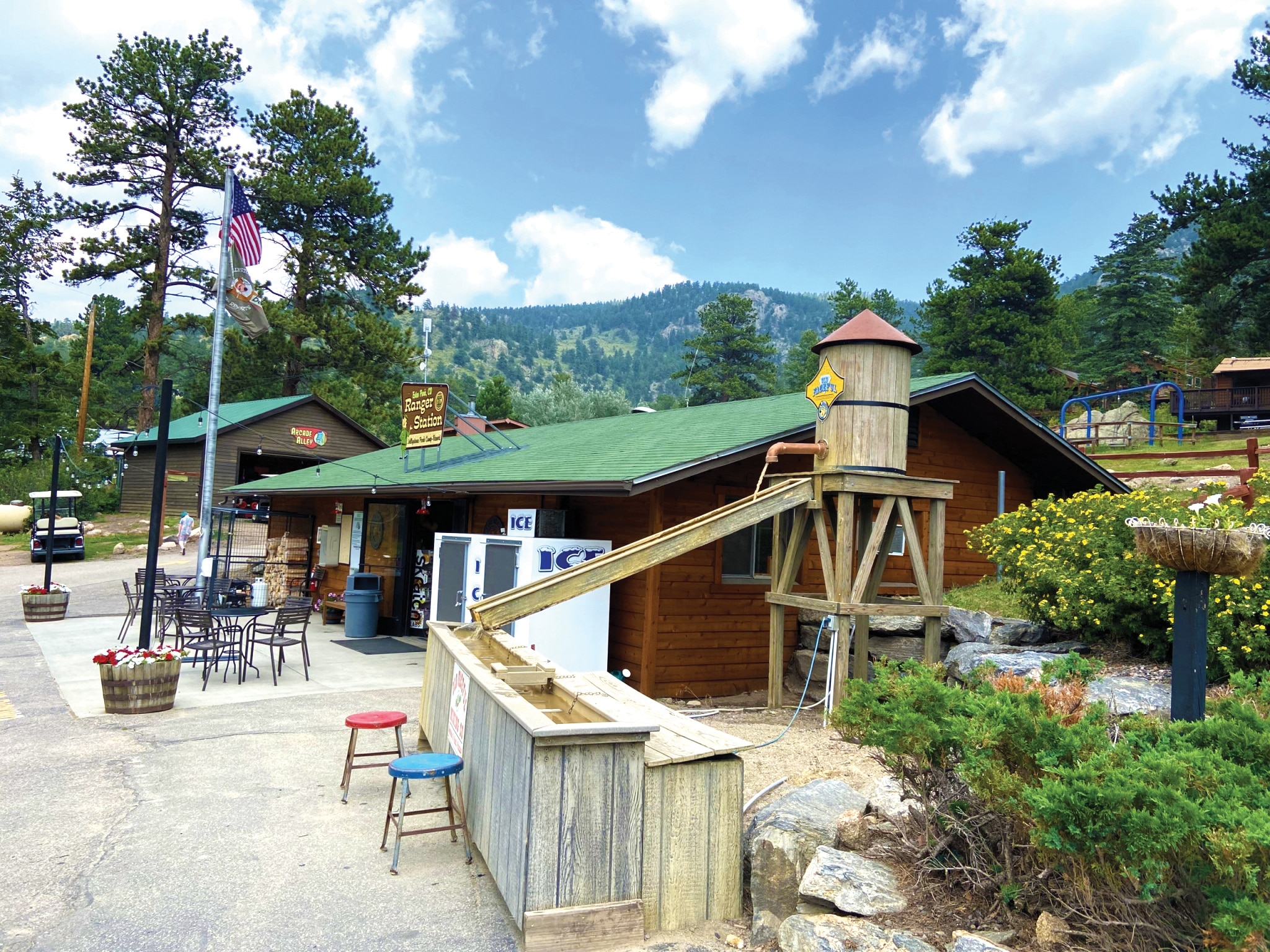 Jellystone Park™ Estes 